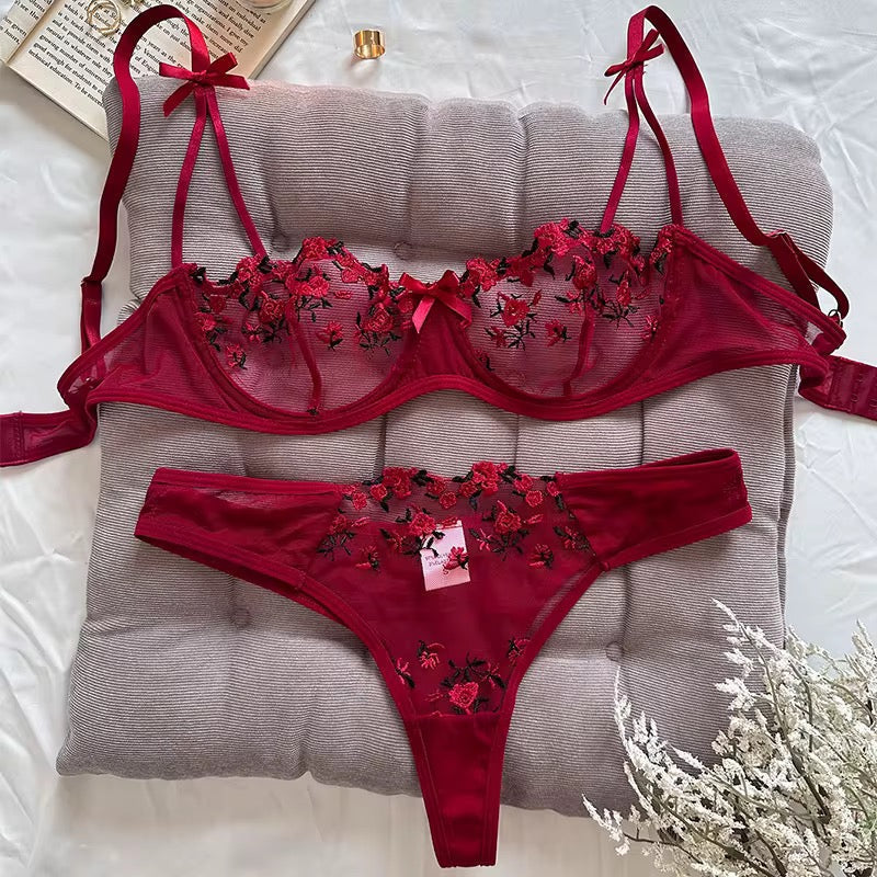 Intimate Floral Mesh Lingerie Set: Double Strap Detail & Sheer Elegance