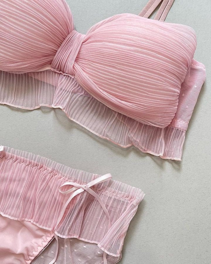 Elegant Pleated Set – Soft, Comfortable & Feminine