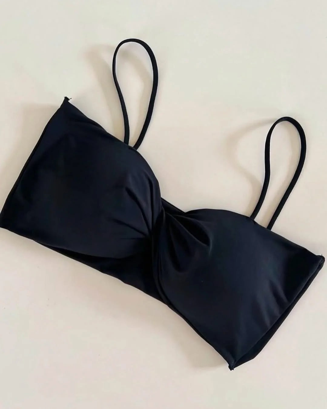 Premium Seamless Twist Bra – Soft, Comfortable & Stylish