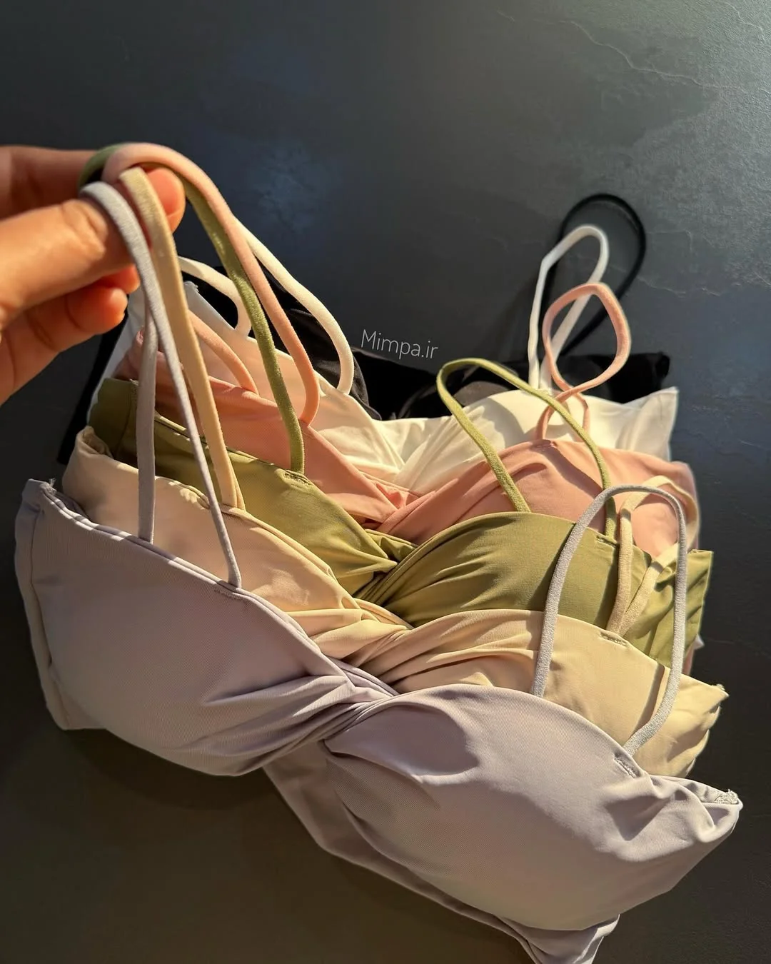 Premium Seamless Twist Bra – Soft, Comfortable & Stylish
